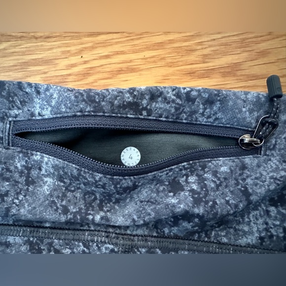 Lululemon Tight Stuff Tight II Size 4 in Area Ice Grey - Picture 6 of 15